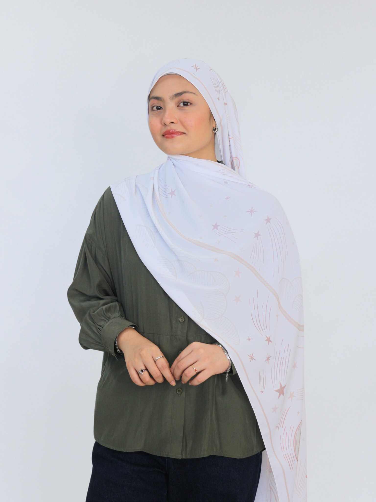 Lyra in Shawl