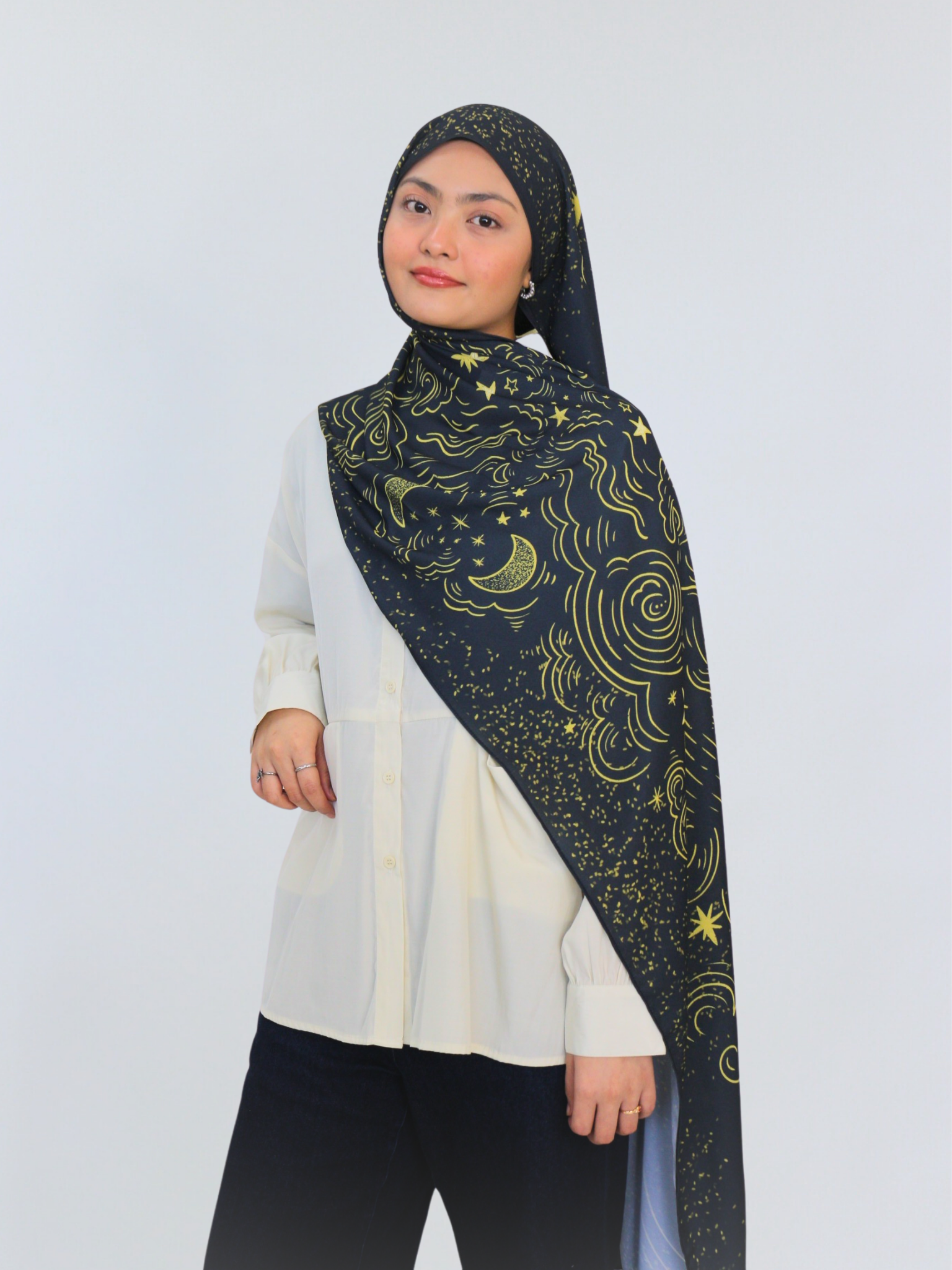 Lunar in Shawl