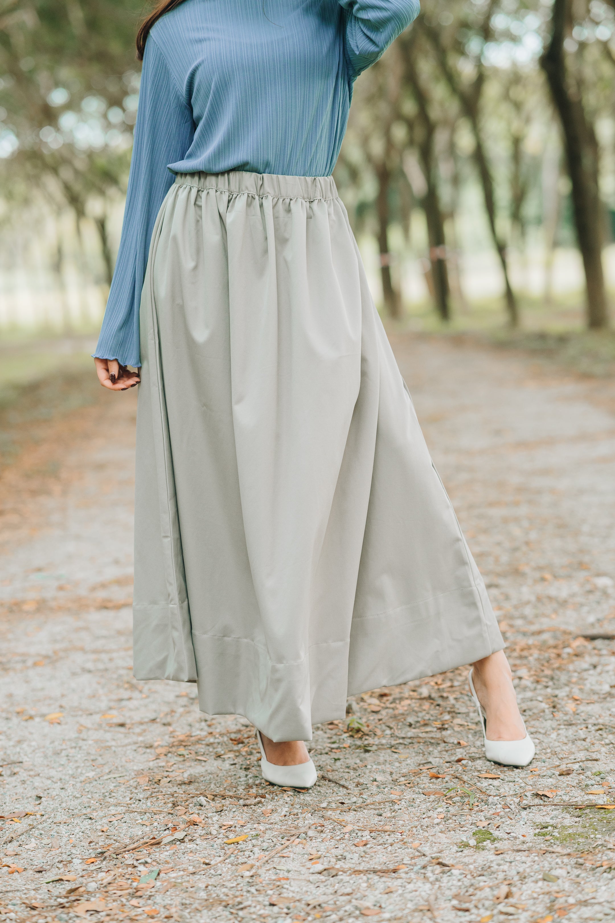Rae Heavy Cotton Twill Skirt in Stone