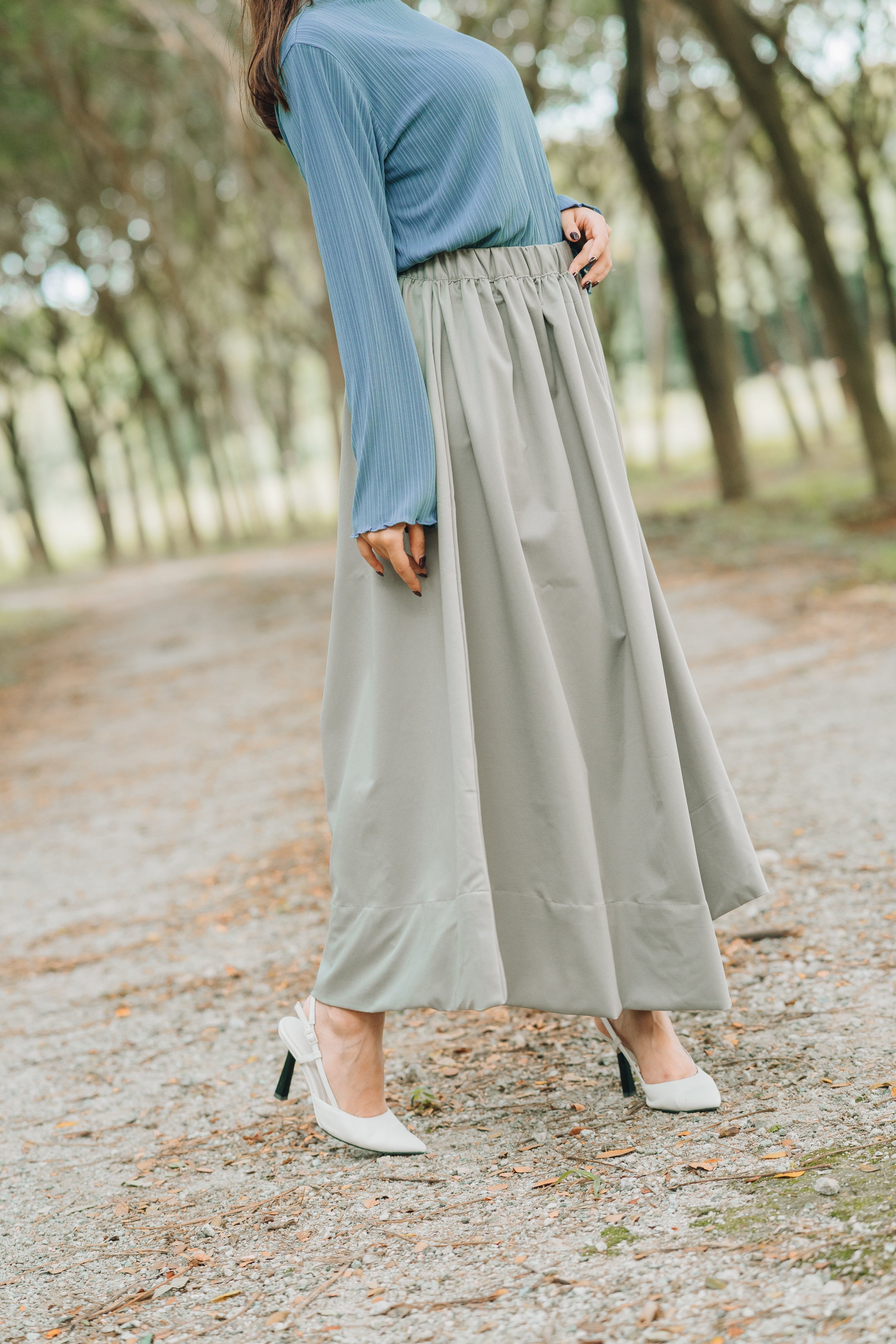 Rae Heavy Cotton Twill Skirt in Stone