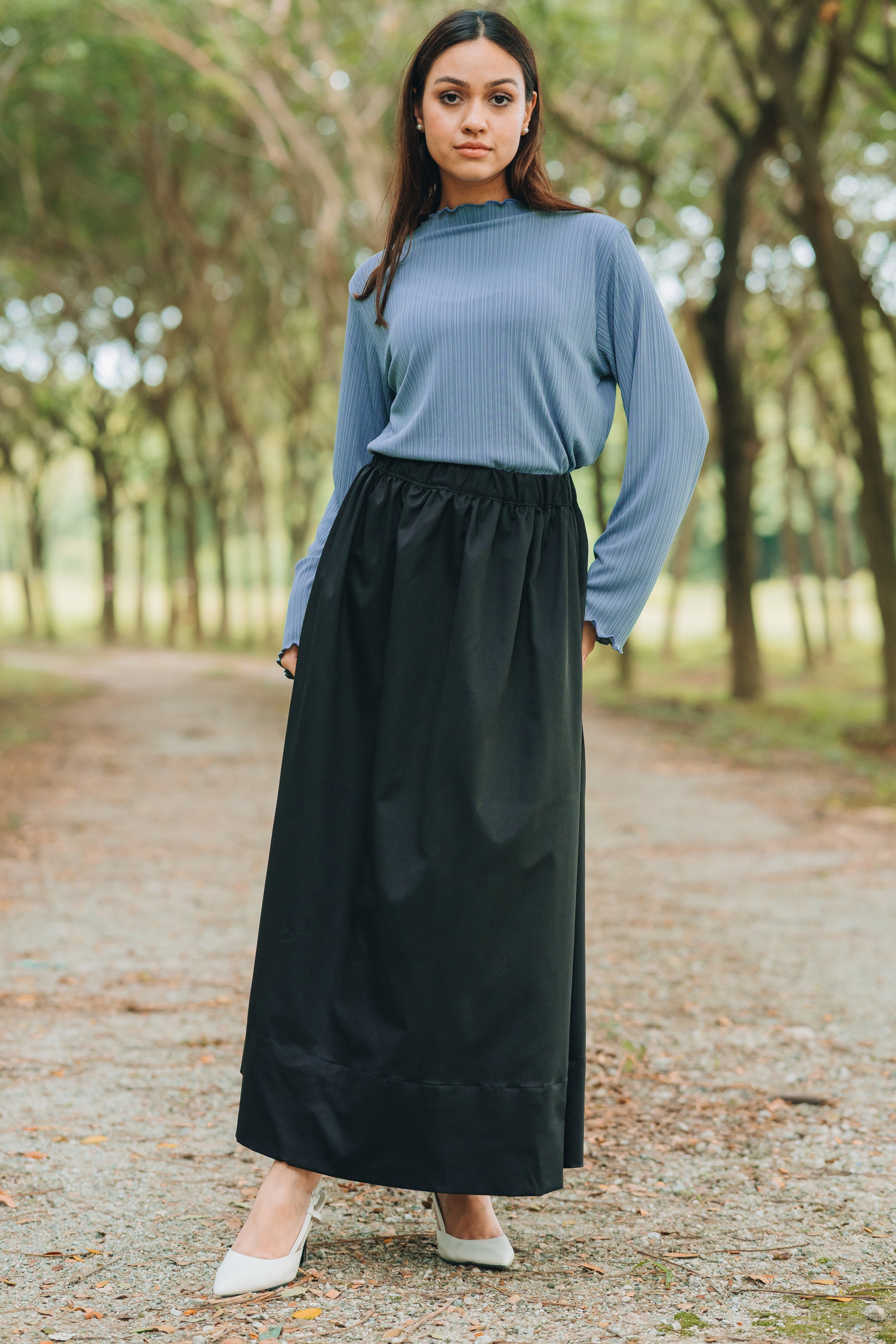 Rae Heavy Cotton Twill Skirt in Black