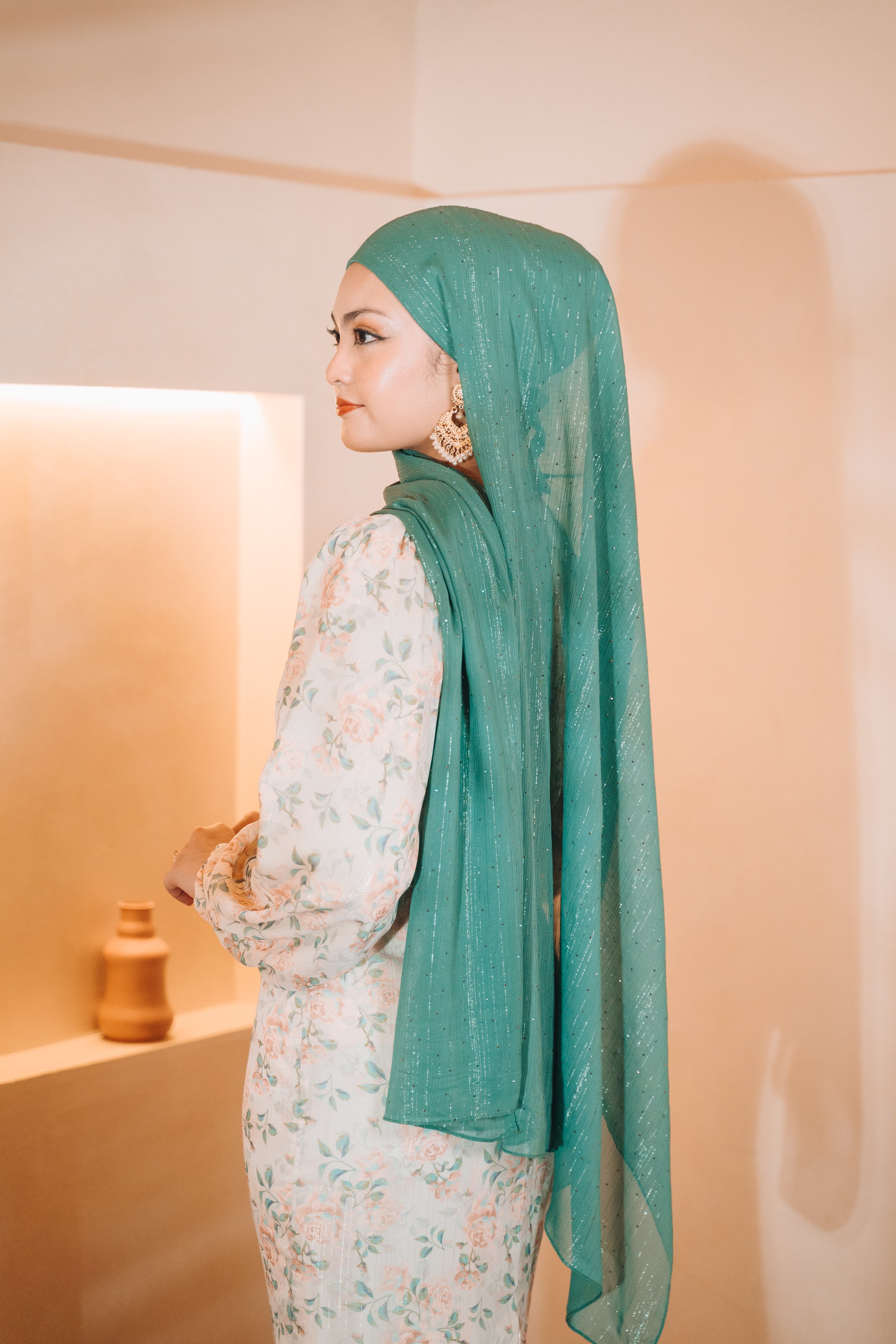 Preity Gem Instant Shawl