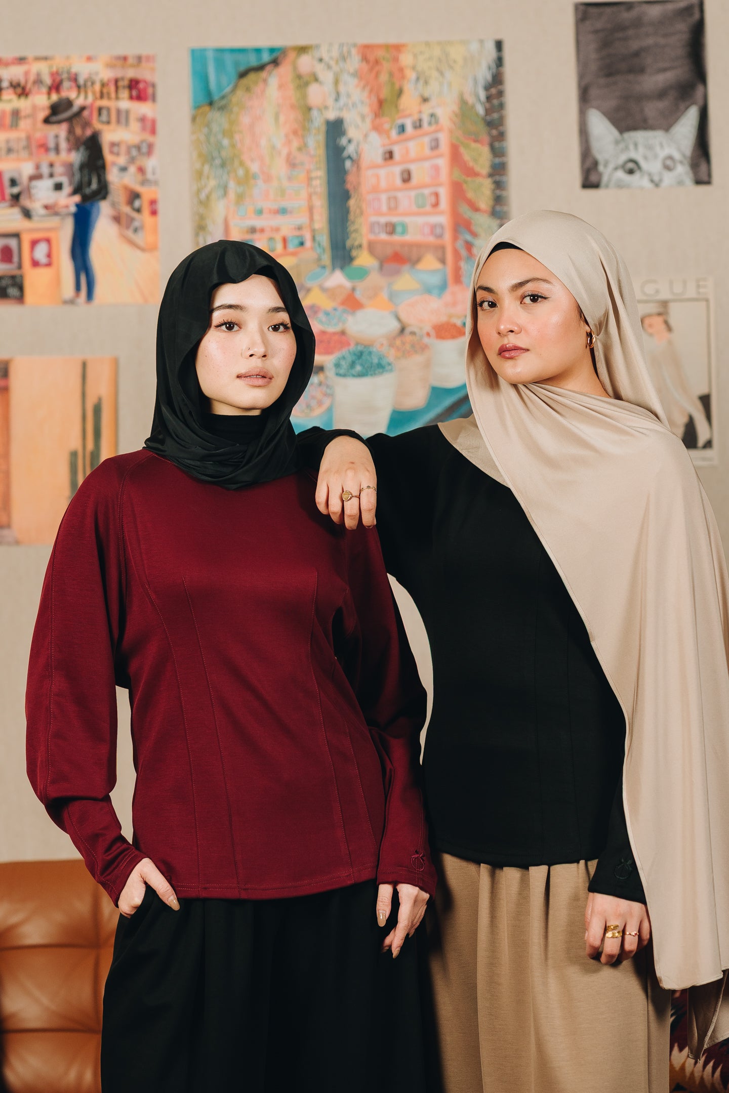 Modal Fitted Top in Black