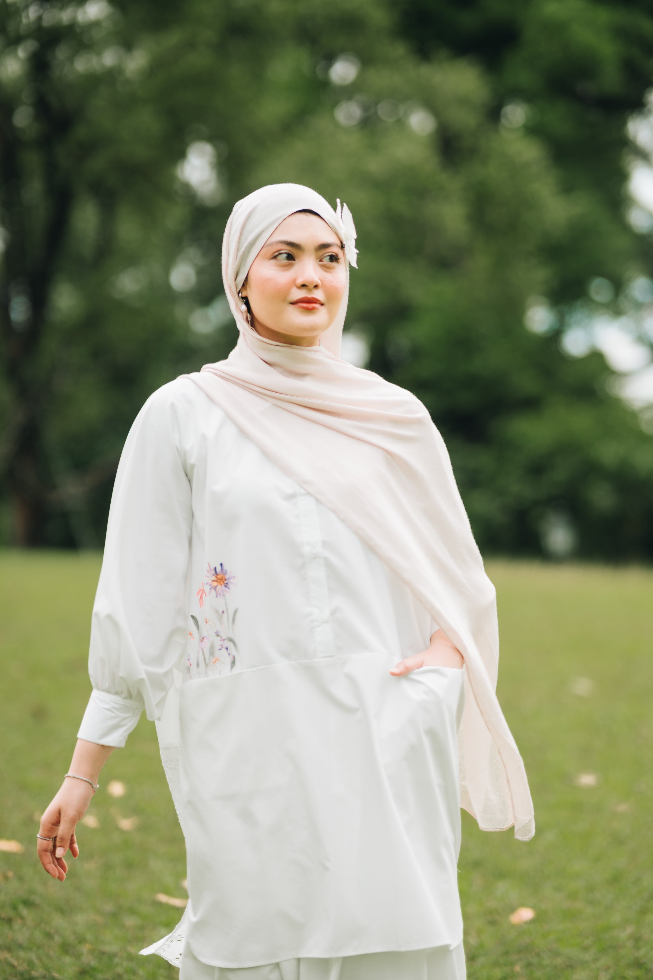 Wildflower Top in White