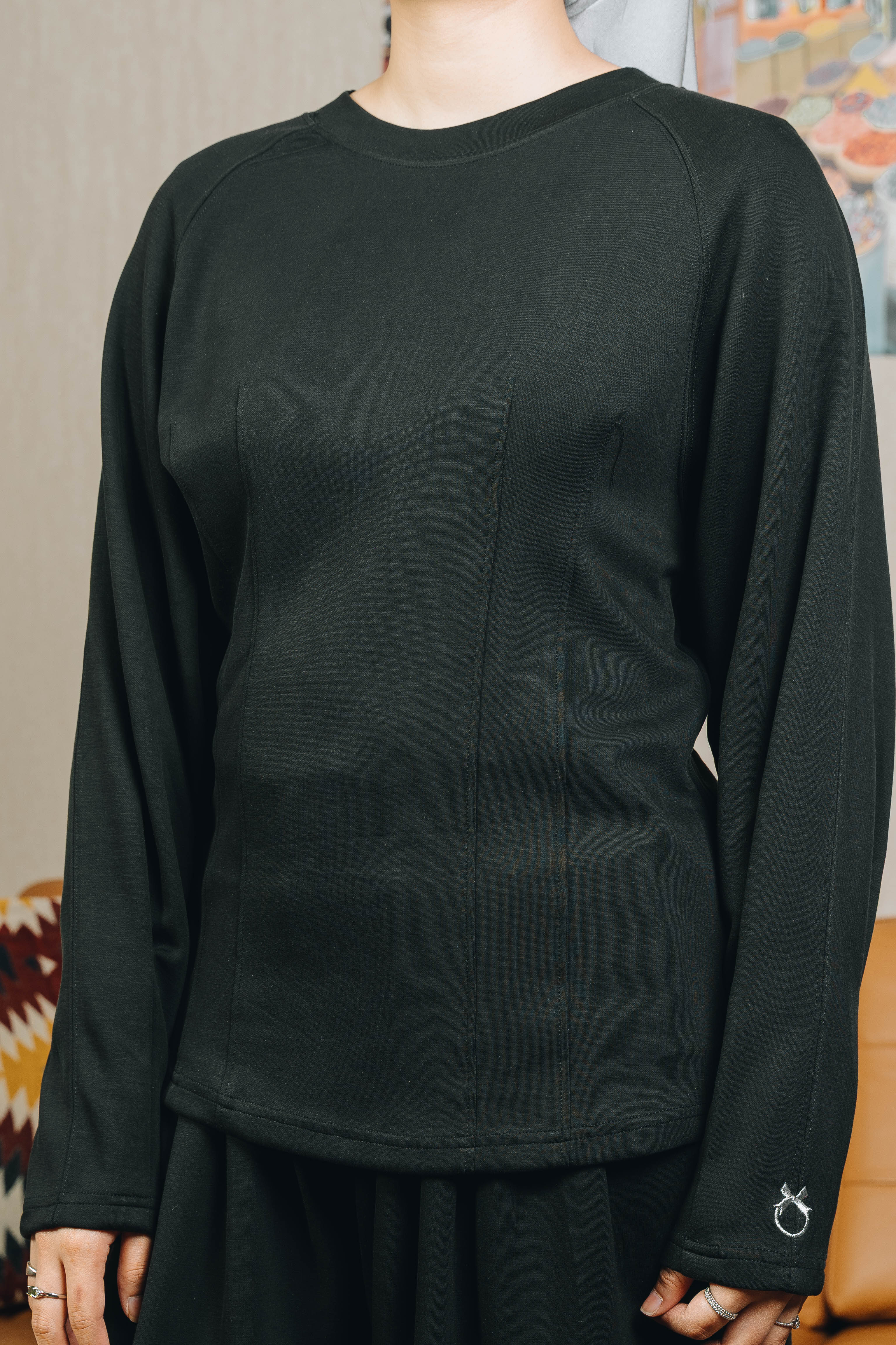 Modal Fitted Top in Black