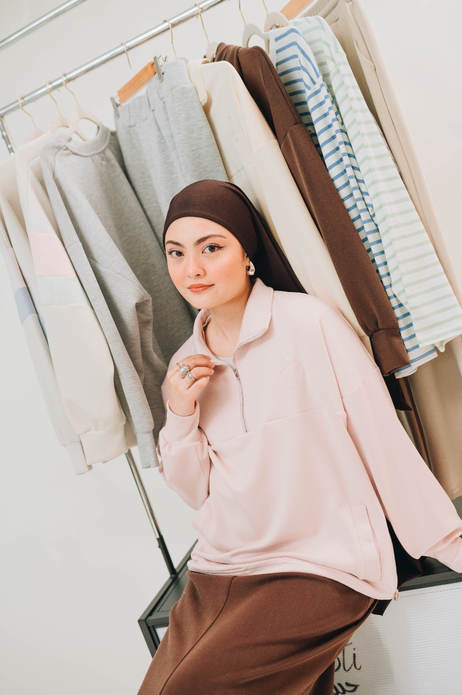 Habibti Quarter Zip Jacket in Strawberry